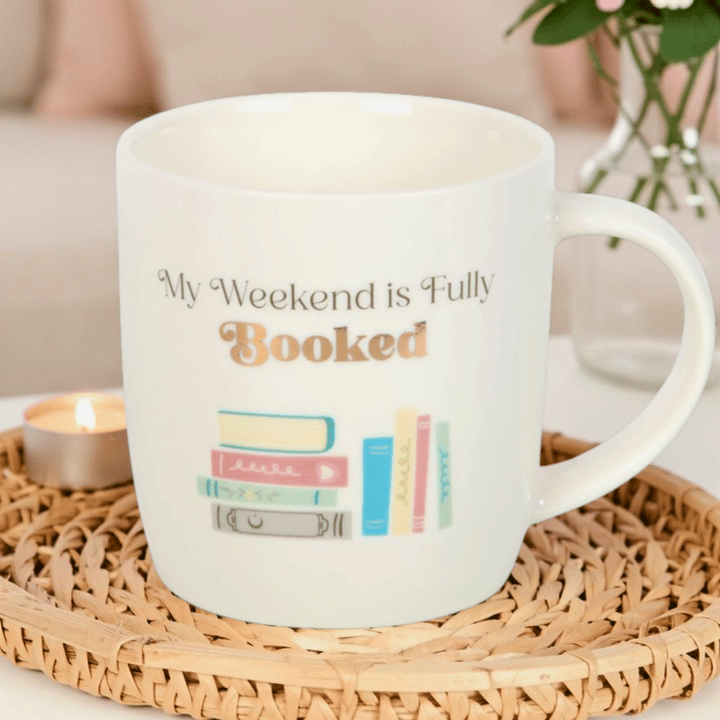 Tasse „My Weekend is Fully Booked“ – Booklover Becher