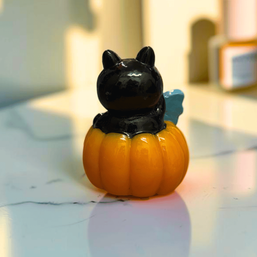 Spooky Lippenbalsam Kürbis mit schwarzer Katze