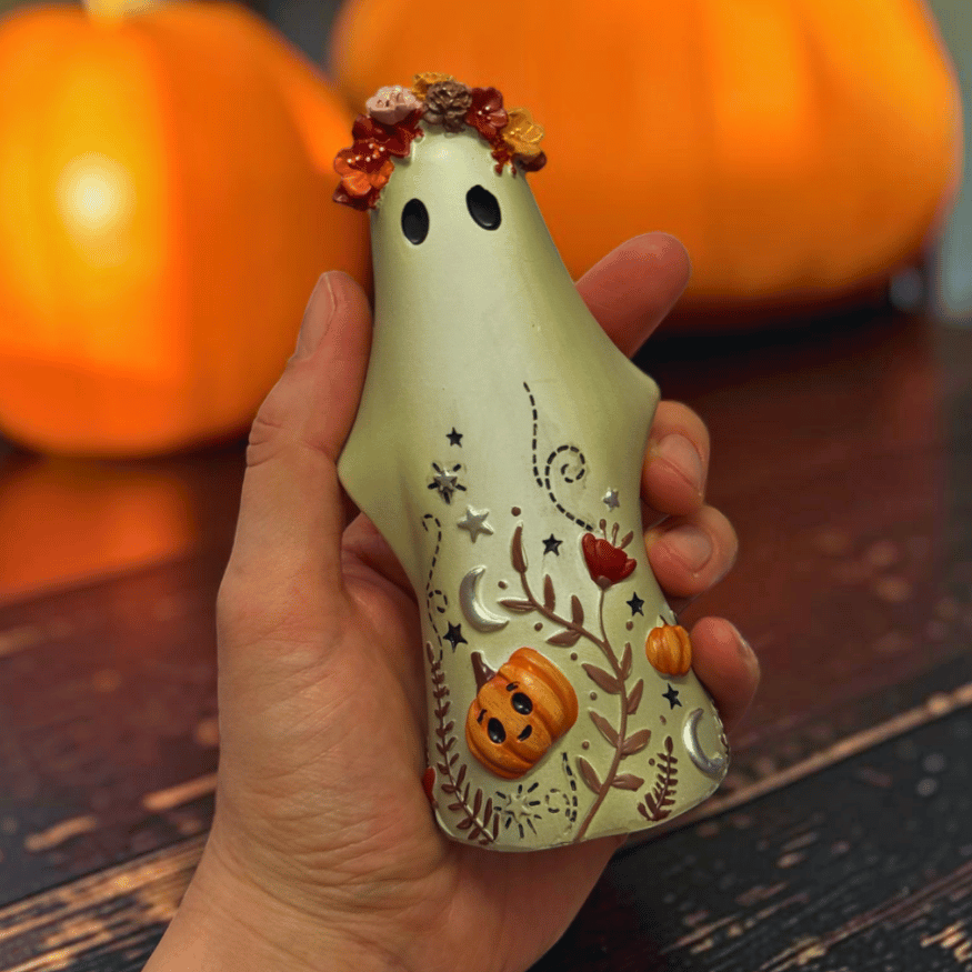 Florence Geisterfigur mit Blumenkranz – Halloween Deko 14 cm