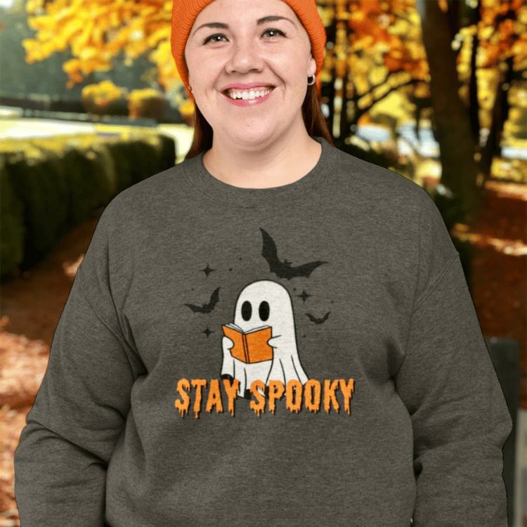 Cute Spooky Bookghost - Pullover (Oversized Sweater)