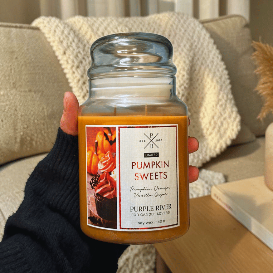 Große Pumpkin Sweets Duftkerze – Kürbis, Orange & Vanille (623 g)