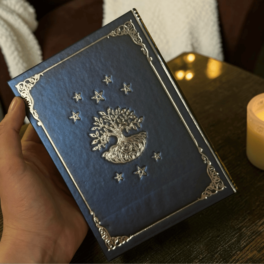 Notizbuch Lebensbaum – Geprägtes A5 Tagebuch mit Pentagrammen