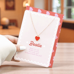 Bestie Herz-Halskette inkl. Grußkarte – Freundschafts-Schmuck mit Herz-Charm