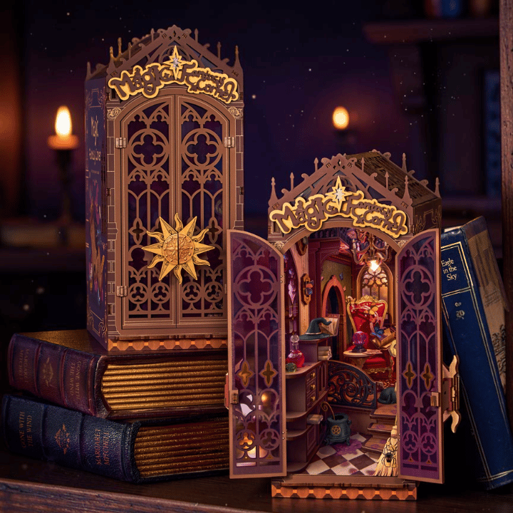 Magic Fantasy Corner Book Nook mit Hexenkessel & Katze