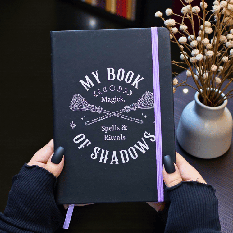 Book of Shadows Notizbuch A5 – Coven Club Hexenbuch