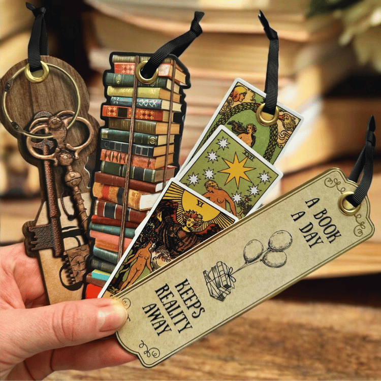 Bücherwurm Lesezeichen by if – Magische Motive