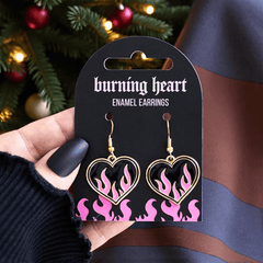 Burning Heart Ohrringe – Herzflamme Schmuck in Schwarz und Pink