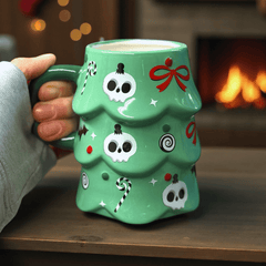 Creepy Christmas Tree Tasse – Gruselige Weihnachts-Tasse für Cozy Wintermomente
