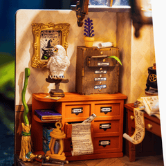 The Magic Study Book Nook Bausatz mit LED