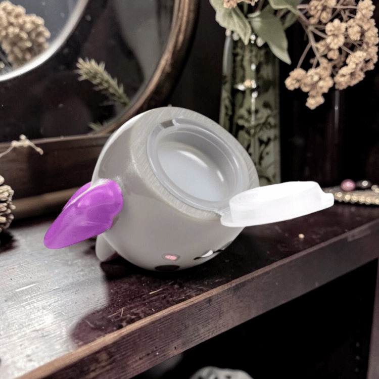 Fledermaus Lippenbalsam – Lippenpflege im Fledermaus Behälter