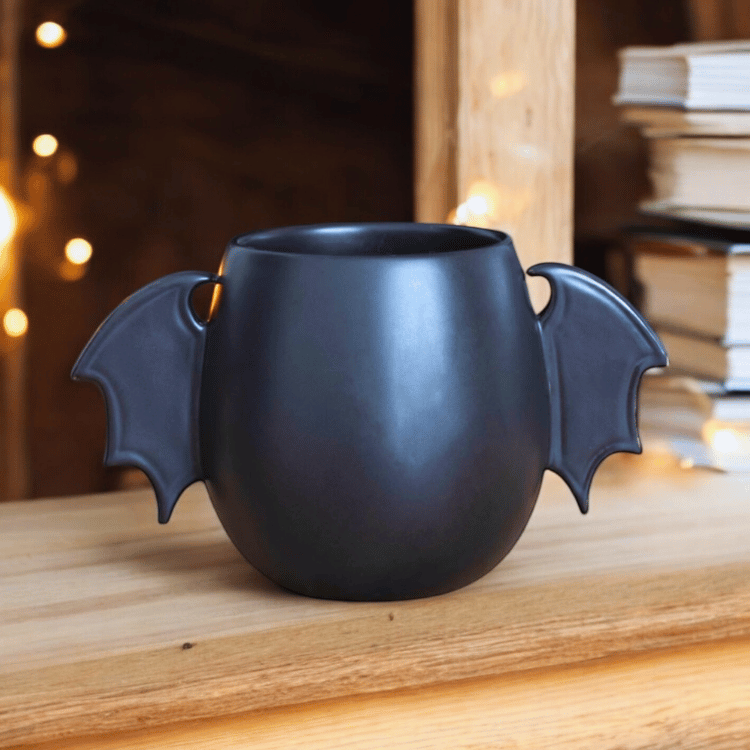 Fledermausflügel-Tasse mattschwarz