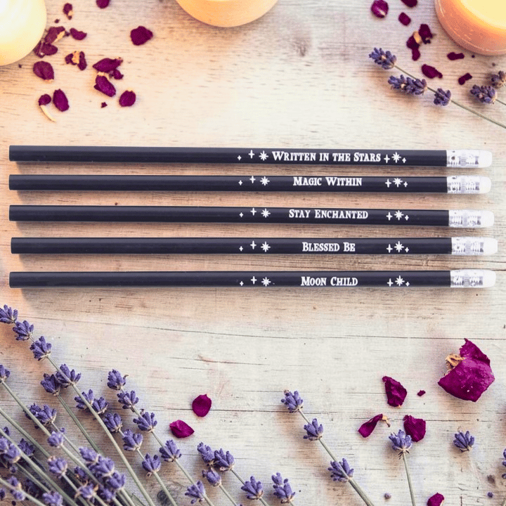Witchy Zauberbuch Bleistifte - 5er Set für Notizen & Journaling