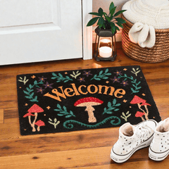 Witchy Pilz-Fußmatte „Welcome“ – schwarzes Waldmotiv für deinen Eingang