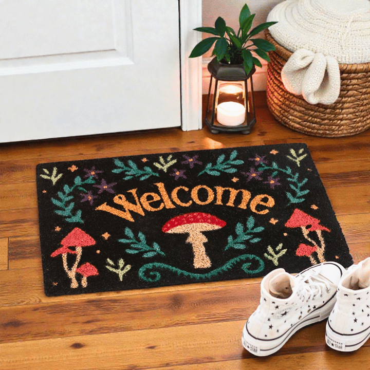 Witchy Pilz-Fußmatte „Welcome“ – schwarzes Waldmotiv für deinen Eingang