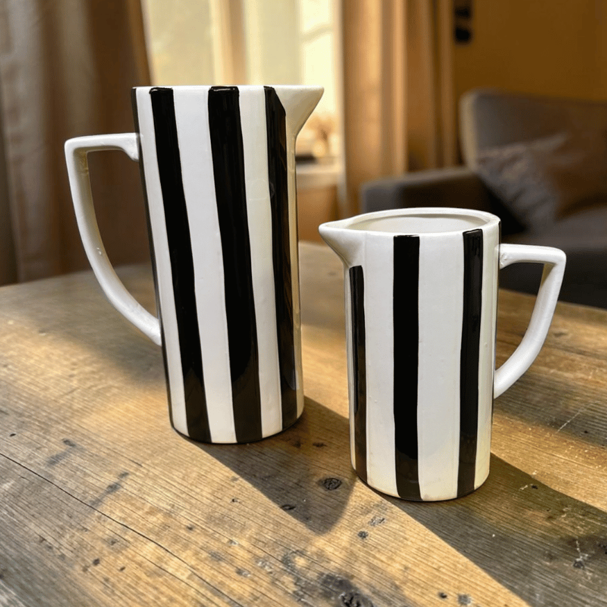 Gestreifte Dolomit Vase – Schwarz Weiße Krugvase