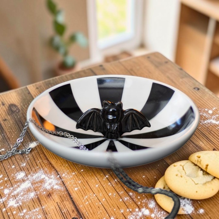 Kleine gestreifte Fledermaus Schmuckschale