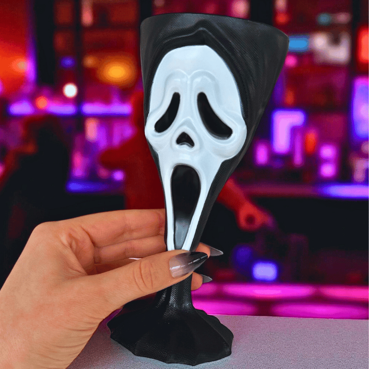 Ghost Face Trinkkelch – Spooky Goblet für Horrorabende