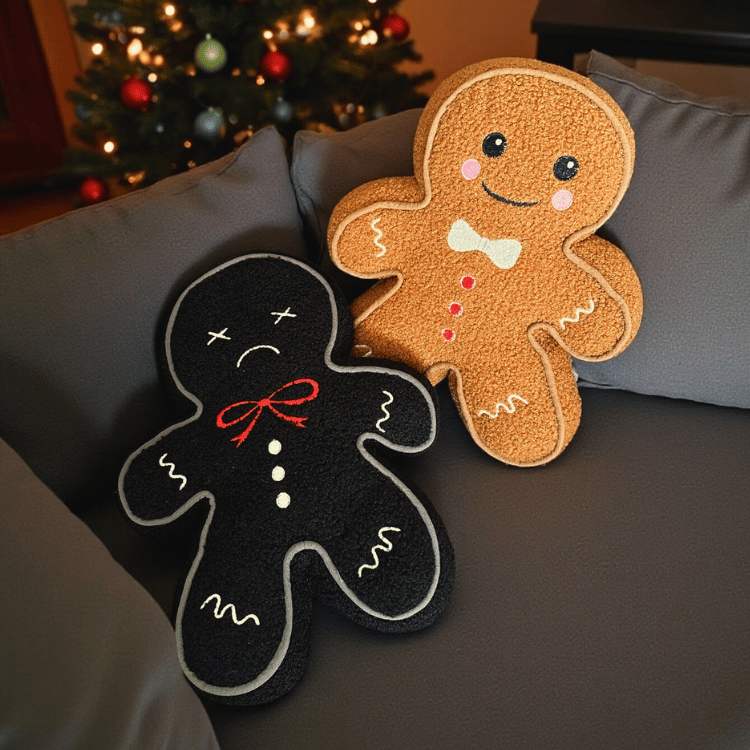 Gingerbread Bouclé Kissen – Klassisch oder spooky Edition zur Auswahl