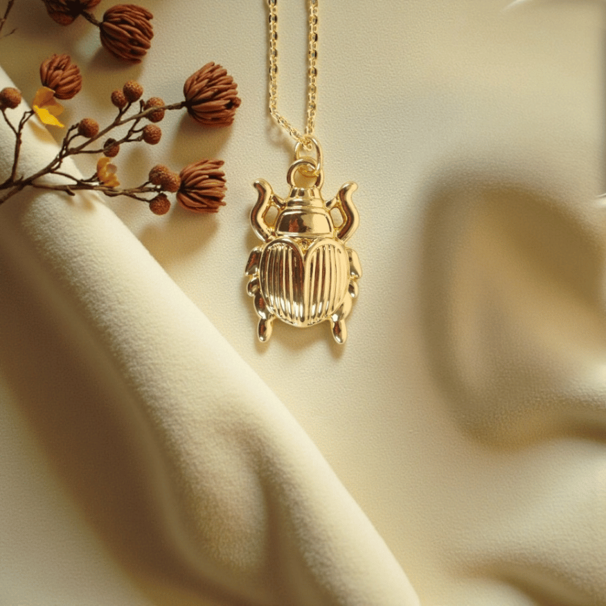 Glücksbringer Käfer Halskette (gold) inkl. Geschenkkarte