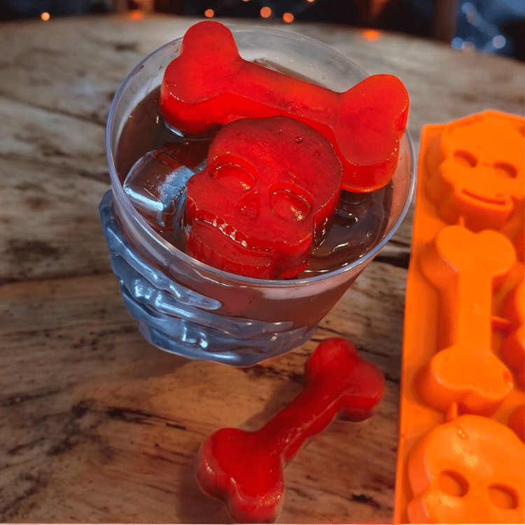 Gruselige Silikonform für Halloween – Gehirn, Grabstein & Totenkopf-Motive