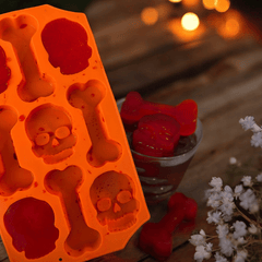 Gruselige Silikonform für Halloween – Gehirn, Grabstein & Totenkopf-Motive