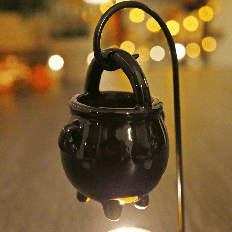 Hängender Hexenkessel - Duftlampe