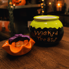 Halloween Keksdose im Hexenkessel-Design mit kopfüber gestürzter Hexe