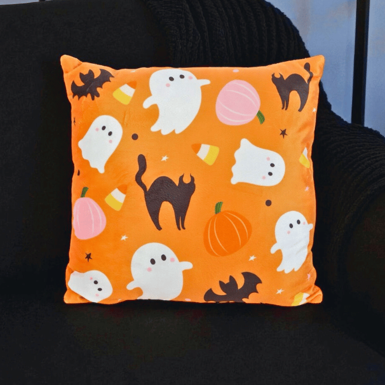 Halloween Kissen mit Geist – Sweet & Spooky oder Lustiger Spruch - Sweet & Spooky