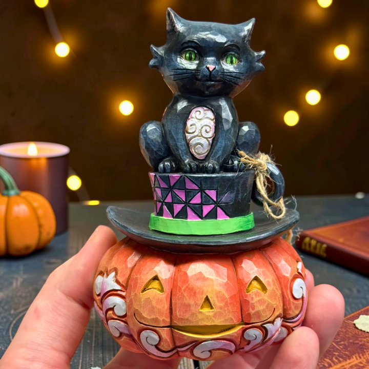 Heartwood Creek Schwarze Deko- Katze auf Zylinder Figur