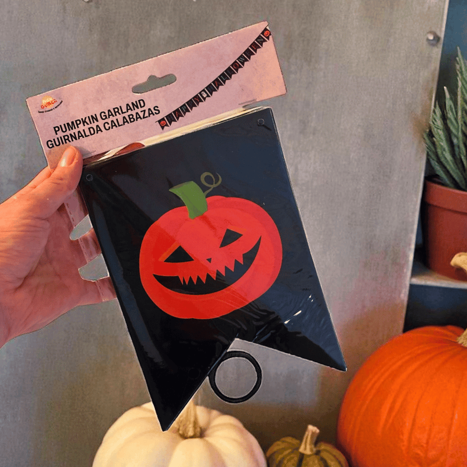 Happy Halloween Wimpelgirlande – 300 cm pure Spooky Vibes