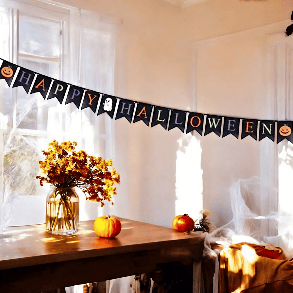 Happy Halloween Wimpelgirlande – 300 cm pure Spooky Vibes