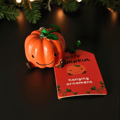 Happy Pumpkin Ornament – Halloween trifft Weihnachtszauber