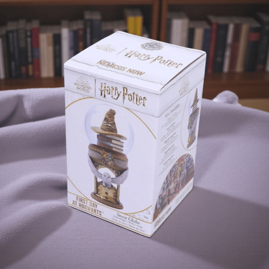 Harry Potter XL Schneekugel –  First Day at Hogwarts