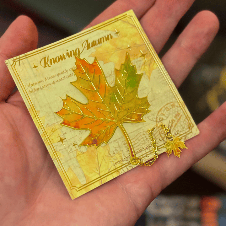 Herbst Blatt Lesezeichen – Filigrane Metall-Buchdeko in Gold