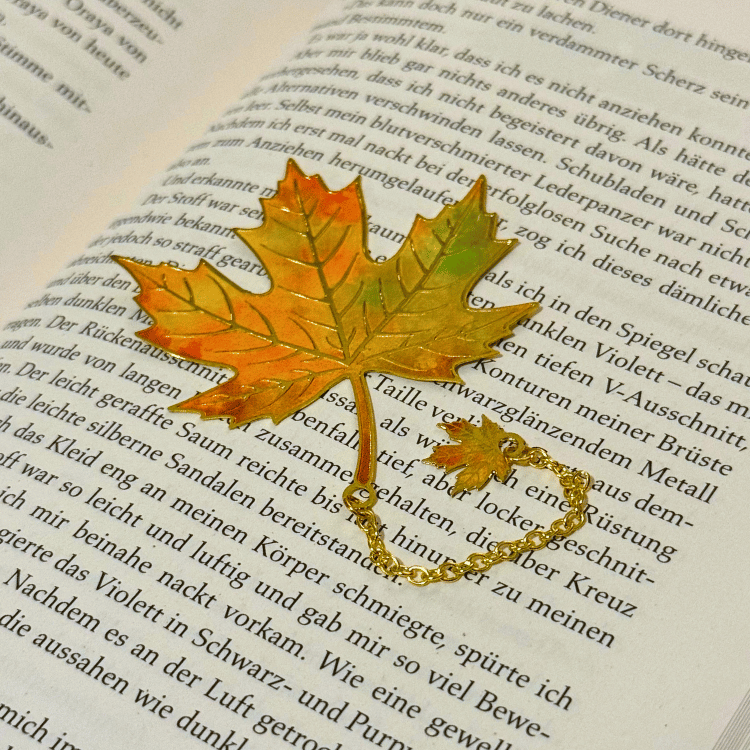 Herbst Blatt Lesezeichen – Filigrane Metall-Buchdeko in Gold
