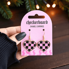Herz Orringe im Schachbrett Muster – Schwarz / Pink