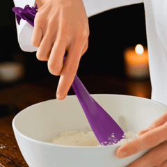 Hexen Küchenset – Backpinsel und Teigschaber im Besen Design