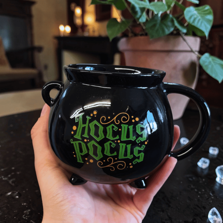 Hexenkessel Tasse Hocus Pokus – Keramikbecher in Kessel Form