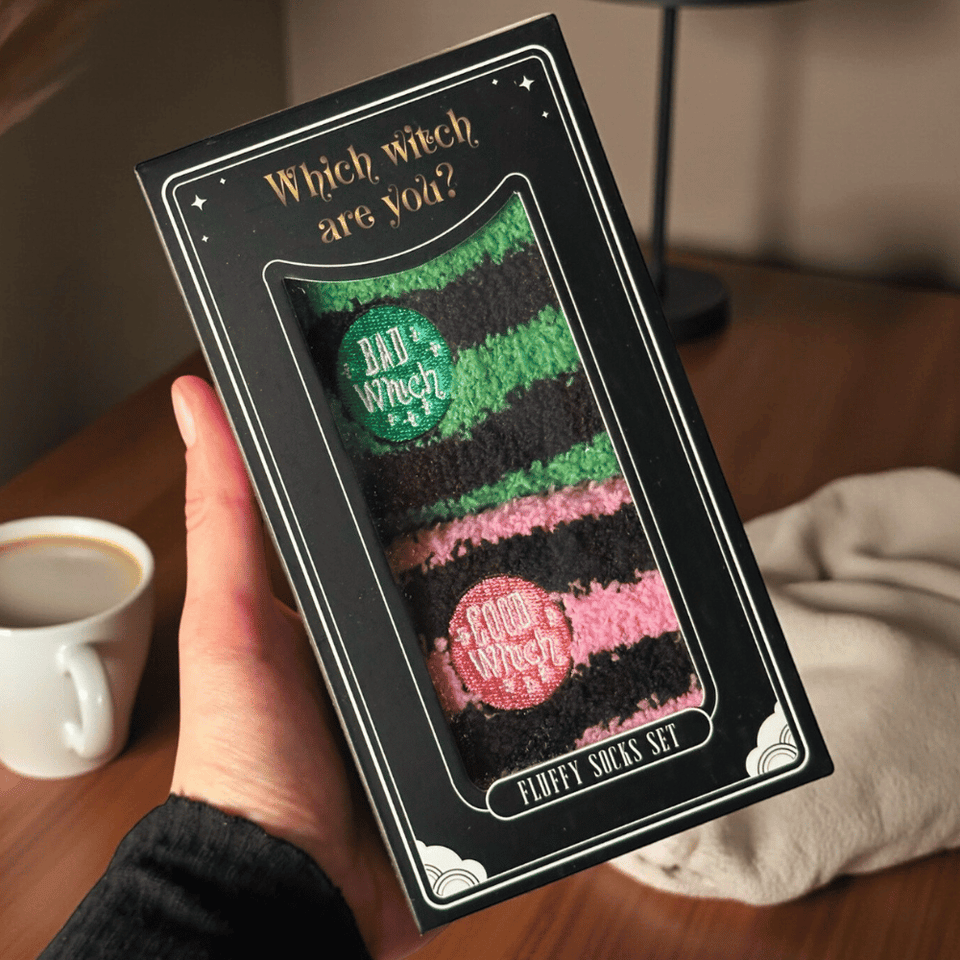 Flauschige Socken „Good Witch & Bad Witch“ – Set mit 2 Paar