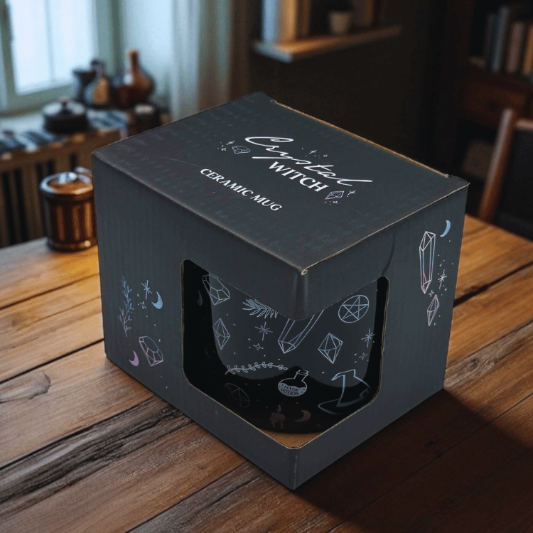 Hexentasse Crystal Witch – Schwarze Tasse mit Kristallprint