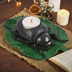 Schwarzer Käfer-Teelichthalter auf Blatt – Gothic Deko für Kerzenlicht