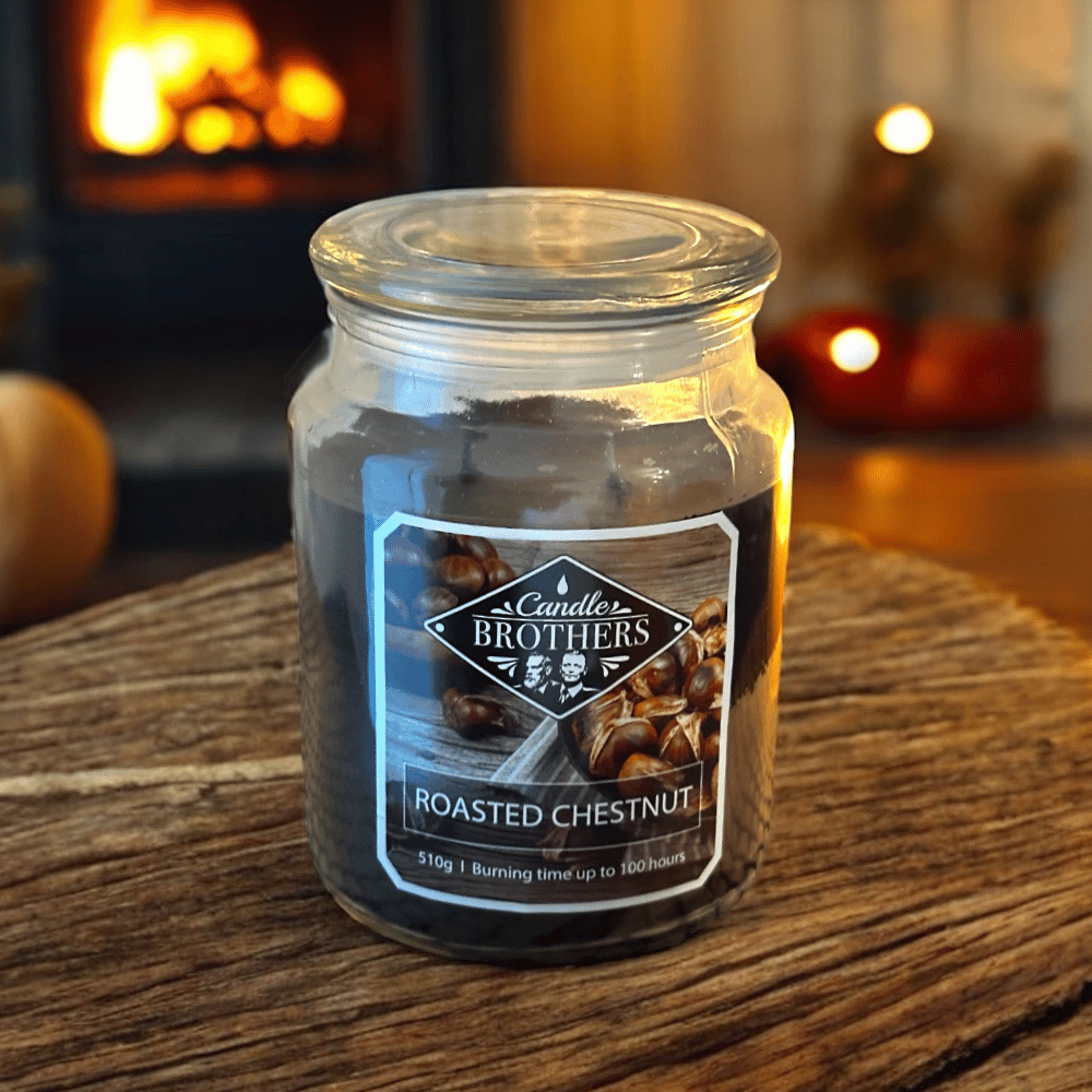 Duftkerze geröstete Kastanie – Würzig-holzige Herbstkerze im Glas (510g)