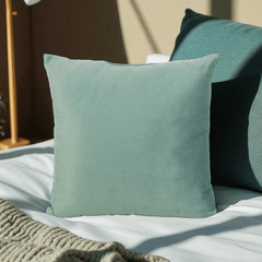 Kissen mit Buchtasche – Just One More Chapter