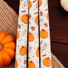 Kürbis Kerzen Set – 3 Stabkerzen mit süßen Illustrationen