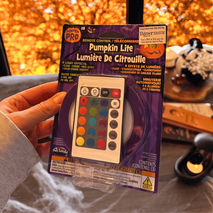 Deluxe Pumpkin Light mit Fernbedienung – 15 Farben & Timer für Halloween-Kürbisse