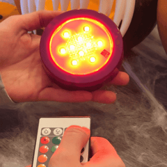 Deluxe Pumpkin Light mit Fernbedienung – 15 Farben & Timer für Halloween-Kürbisse