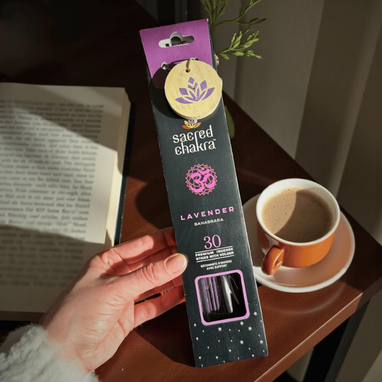 Sacred Chakra Räucherstäbchen mit Holzhalter – 40 Sticks für Balance & Achtsamkeit