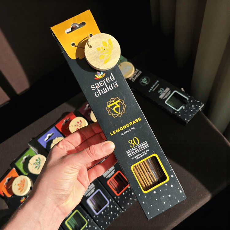 Sacred Chakra Räucherstäbchen mit Holzhalter – 40 Sticks für Balance & Achtsamkeit