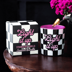 Light It Up Erdbeere-Vanille Statementkerze – Witchy Deko & Cozy Eyecatcher