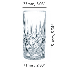 Magisches Kristallglas für Eistee